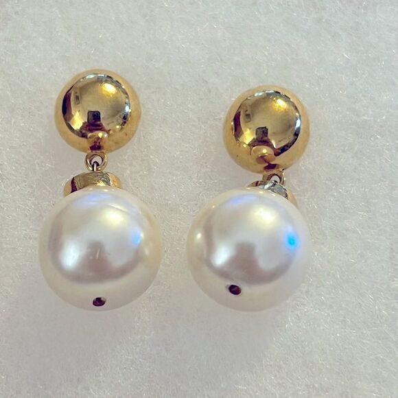 Vintage Gold Tone and Faux Pearl Dangle Earrings - Picture 2 of 3